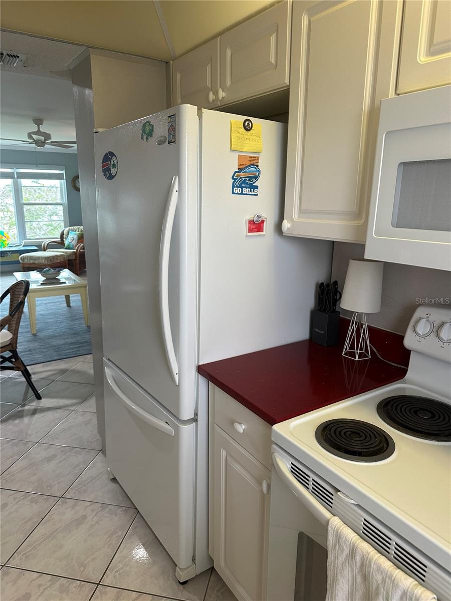 BEACH HARBOR CLUB - Residential Lease