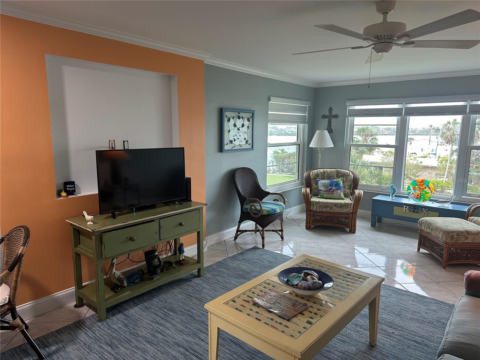 BEACH HARBOR CLUB - Residential Lease