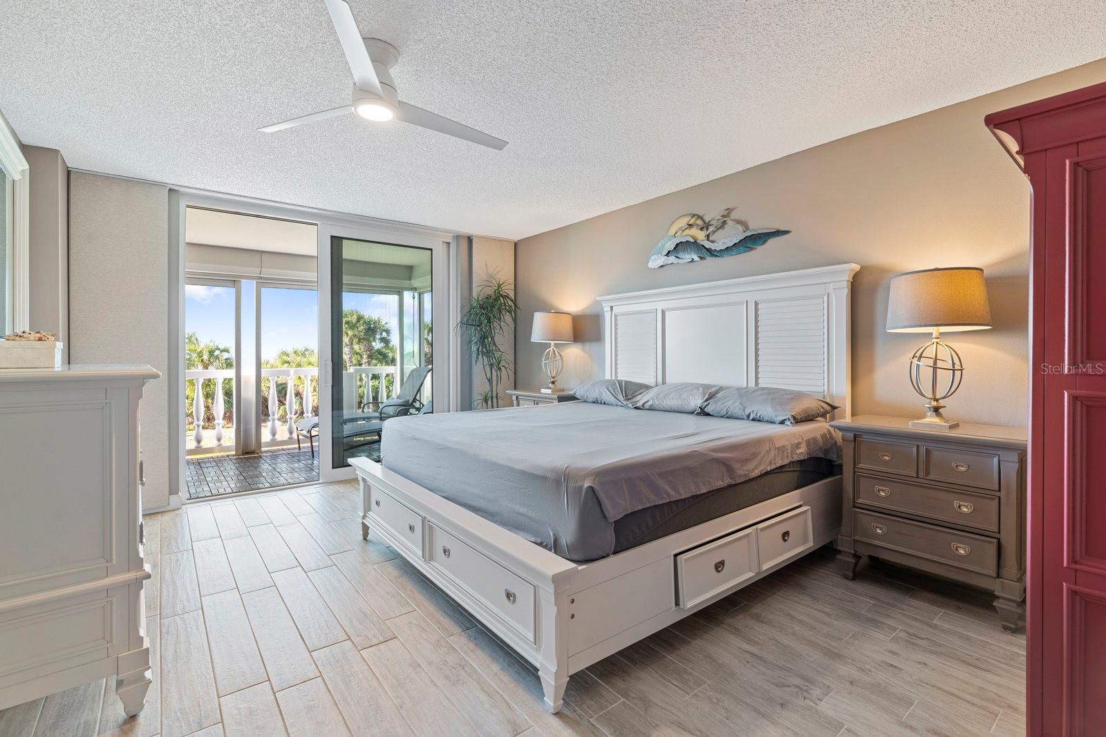 SILVER SANDS BEACH & RACQUET CLUB - Residential