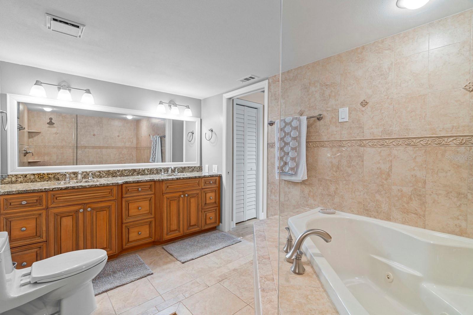 SILVER SANDS BEACH & RACQUET CLUB - Residential