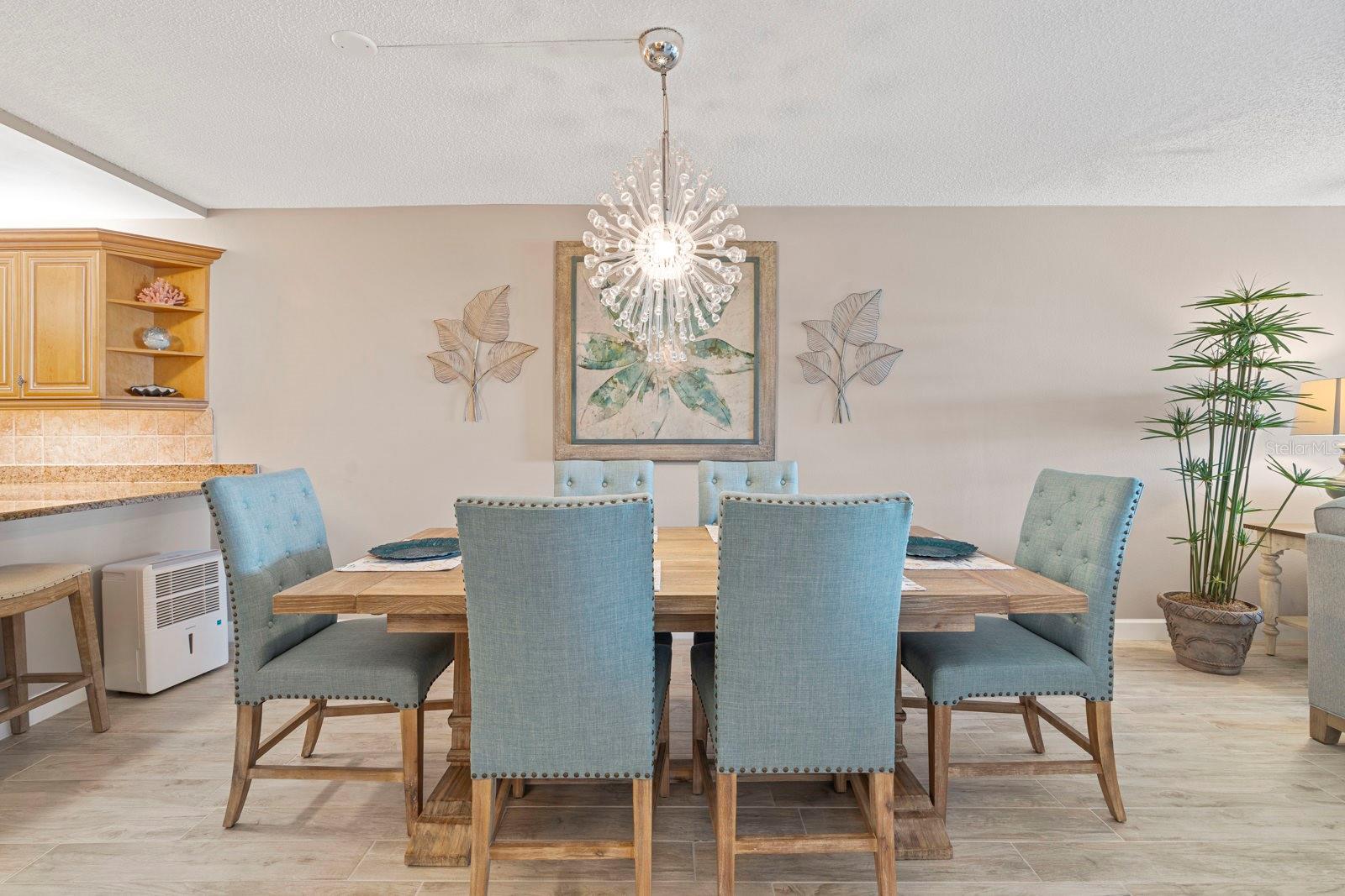 SILVER SANDS BEACH & RACQUET CLUB - Residential