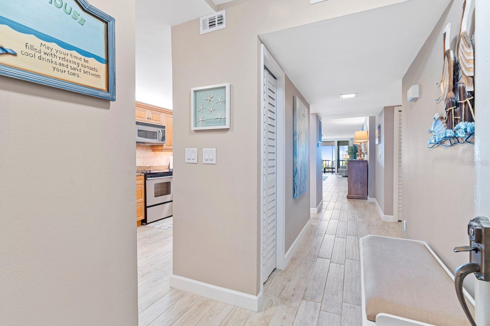 SILVER SANDS BEACH & RACQUET CLUB - Residential