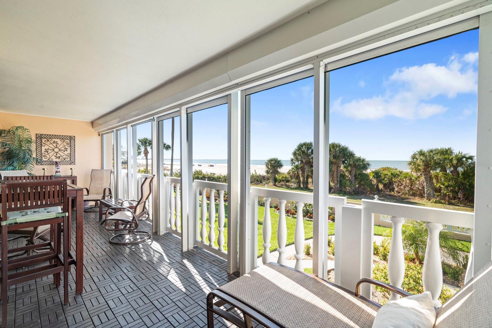 SILVER SANDS BEACH & RACQUET CLUB - Residential