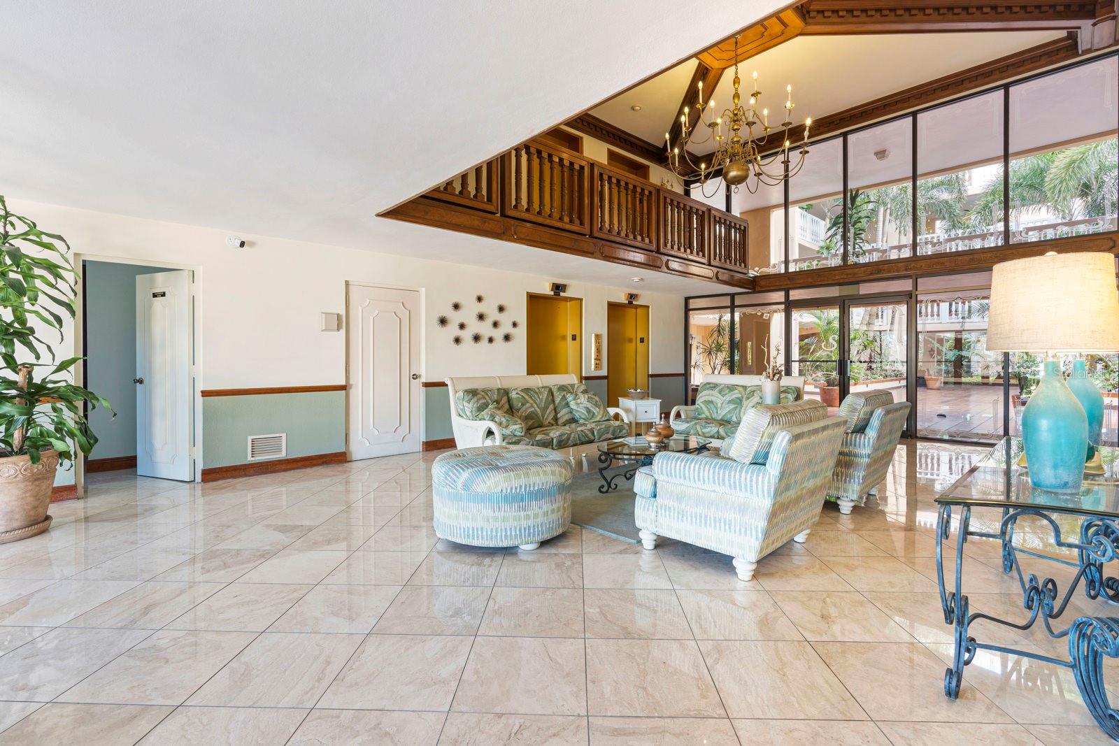 SILVER SANDS BEACH & RACQUET CLUB - Residential