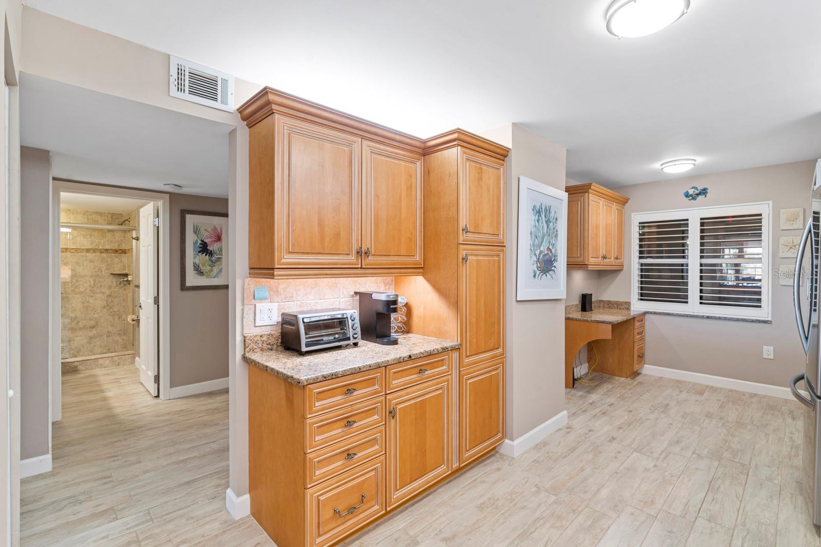 SILVER SANDS BEACH & RACQUET CLUB - Residential