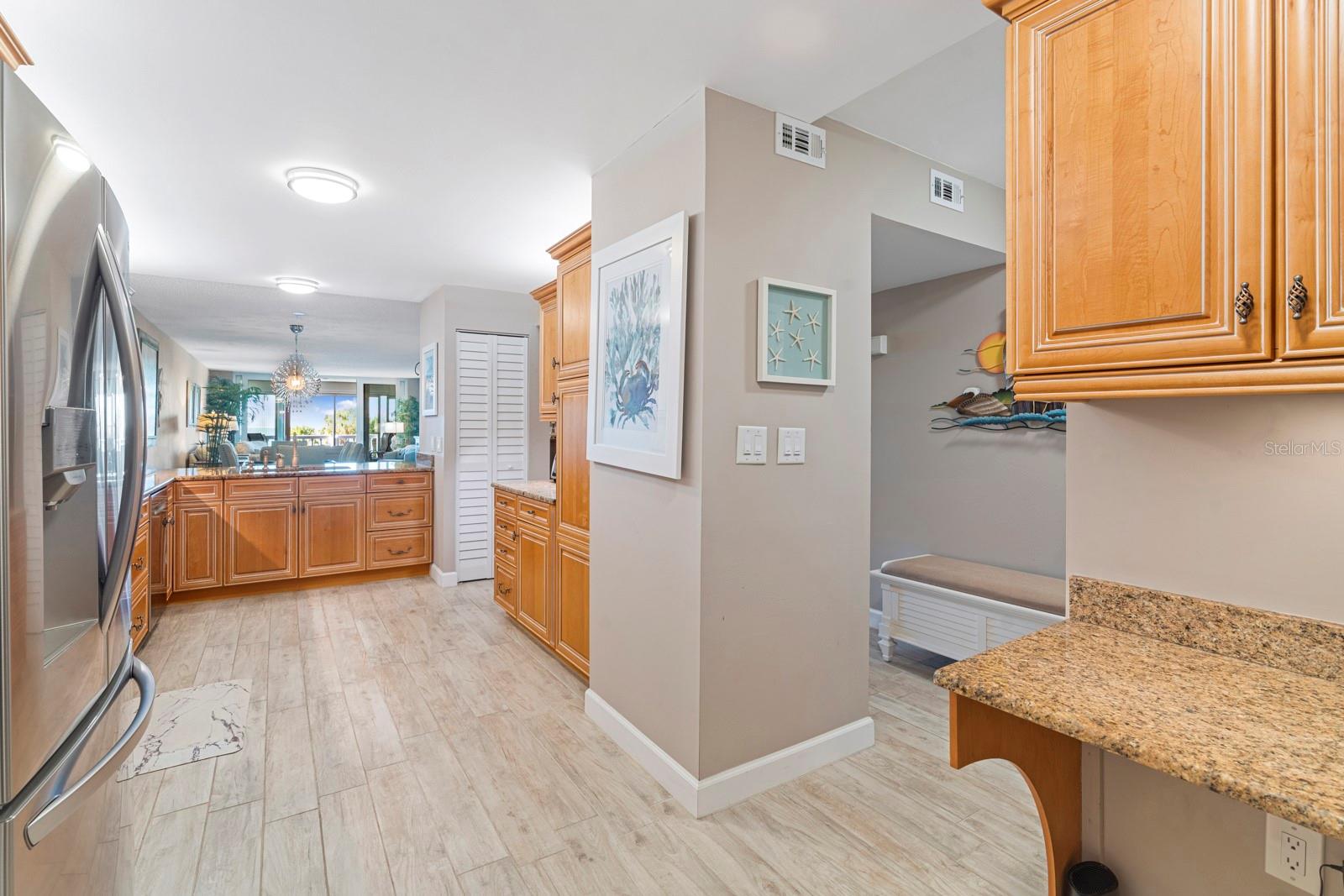 SILVER SANDS BEACH & RACQUET CLUB - Residential