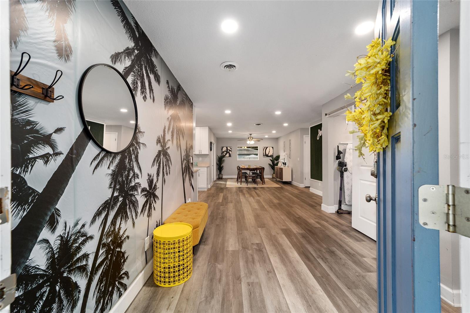 3823 SE 9TH PLACE