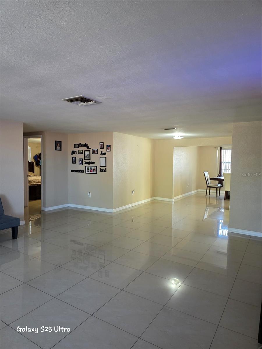 EMBASSY HILLS - Residential