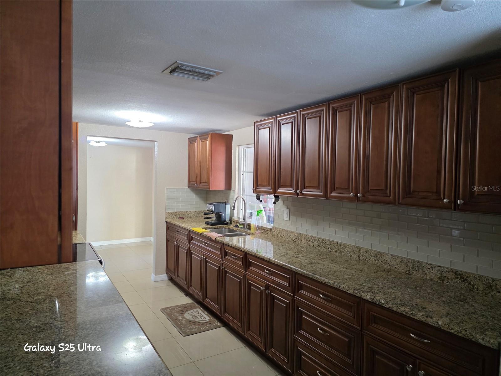 EMBASSY HILLS - Residential