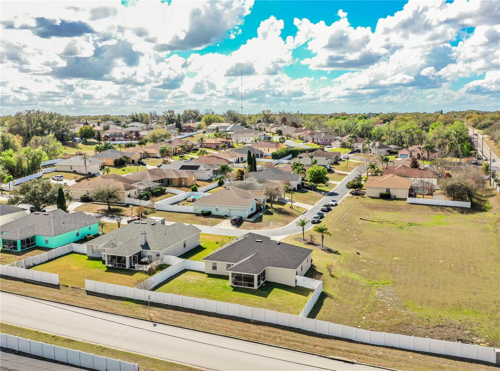 HIGHLANDS CREEK - Residential