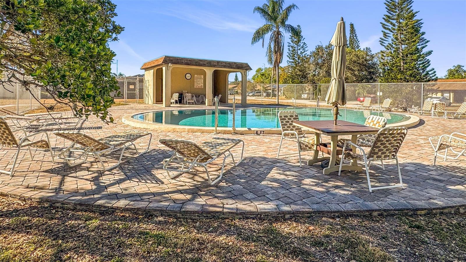 BENT TREE - Residential