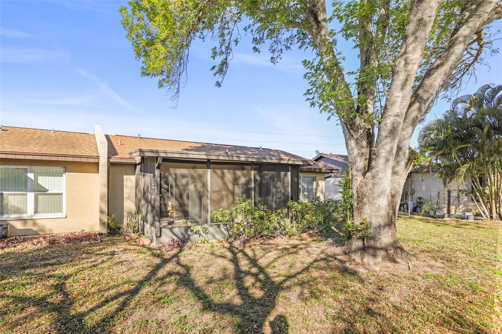 BENT TREE - Residential