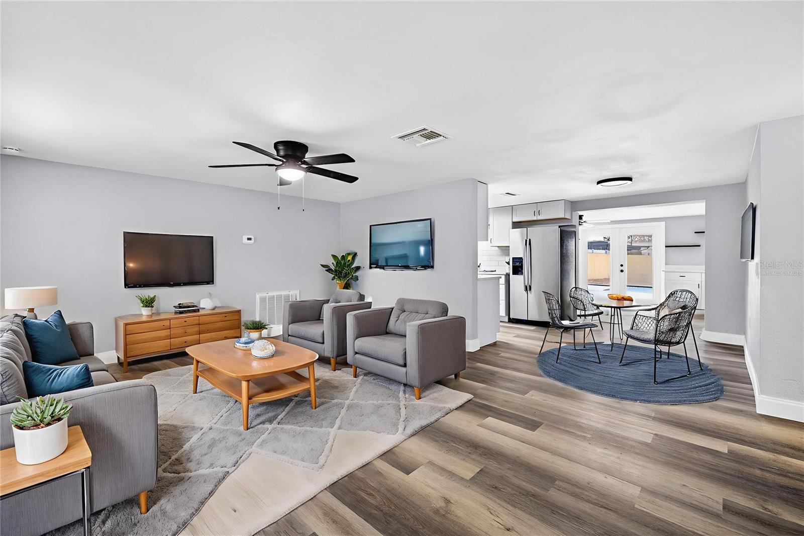 COLONIAL HILLS - Residential