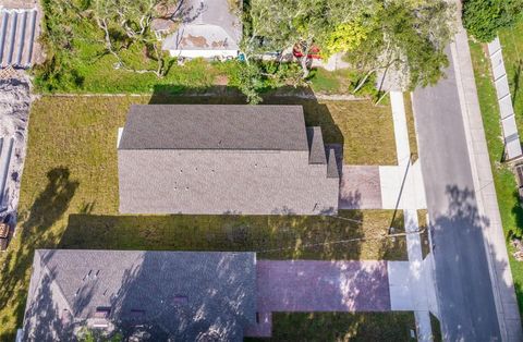 A home in LONGWOOD
