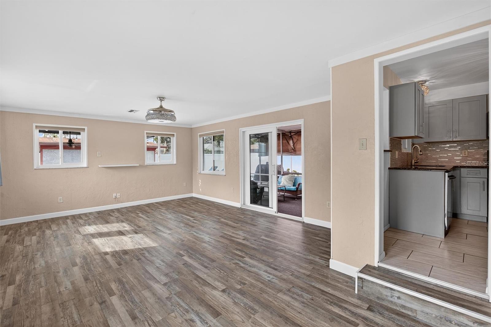 SEABREEZE PARK - Residential