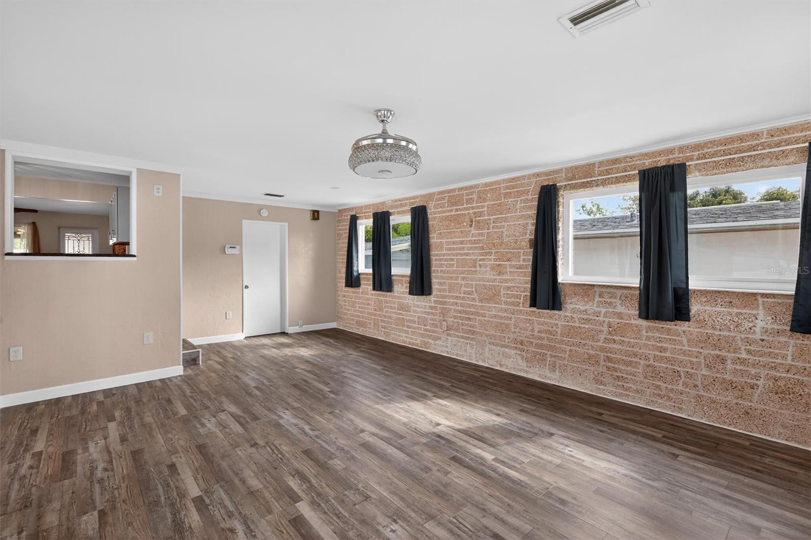 SEABREEZE PARK - Residential