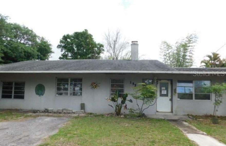 Large home that needs TLC. 2.5 acres of land. Much potential with this split bedroom plan, fireplace and more. Buyer is advised to have complete and thorough inspections done and to verify all information. Seller/Agents have no knowledge of property conditions. Being Sold As-Is.