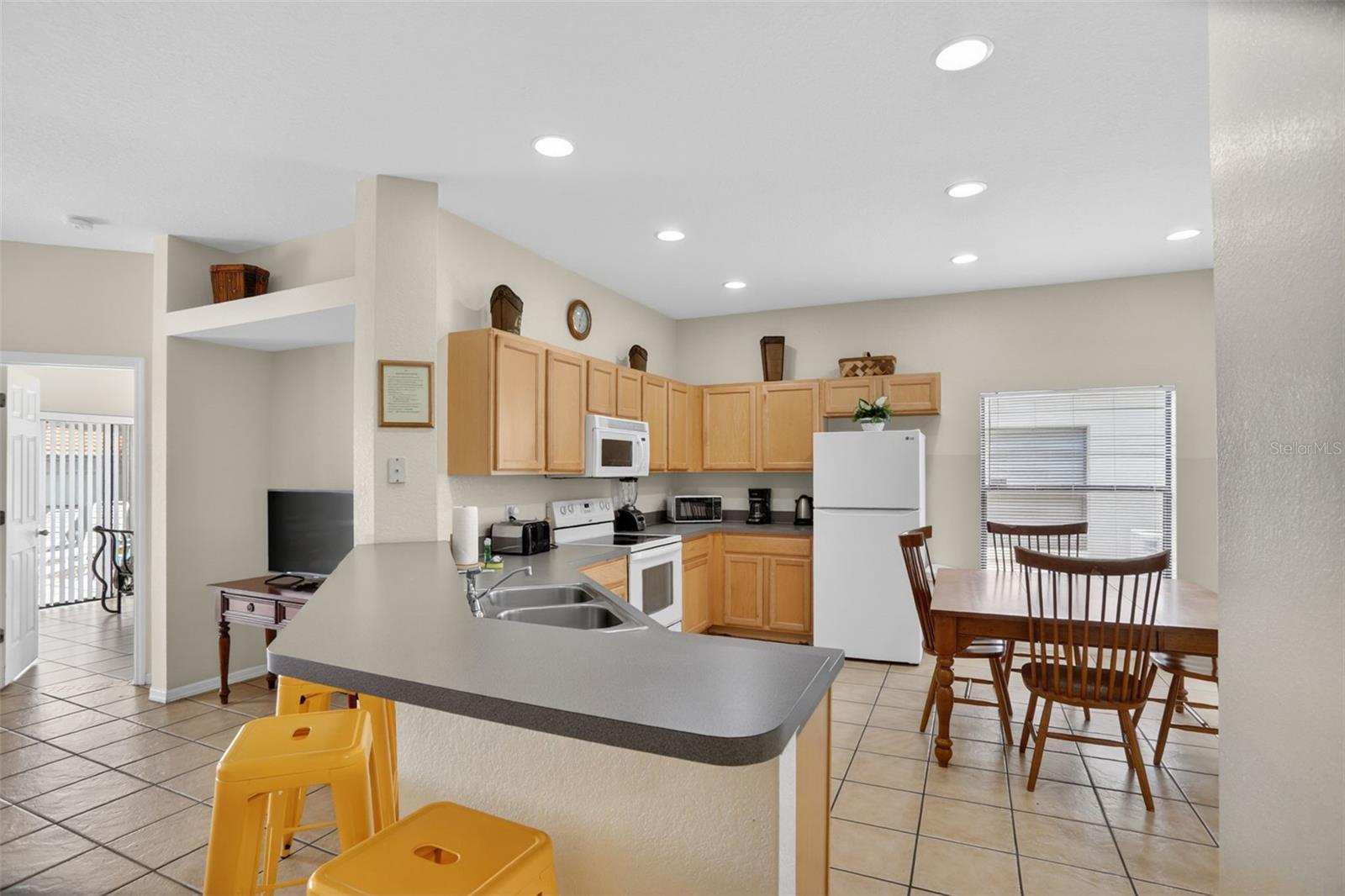 HIGH GROVE UNIT 2 - Residential