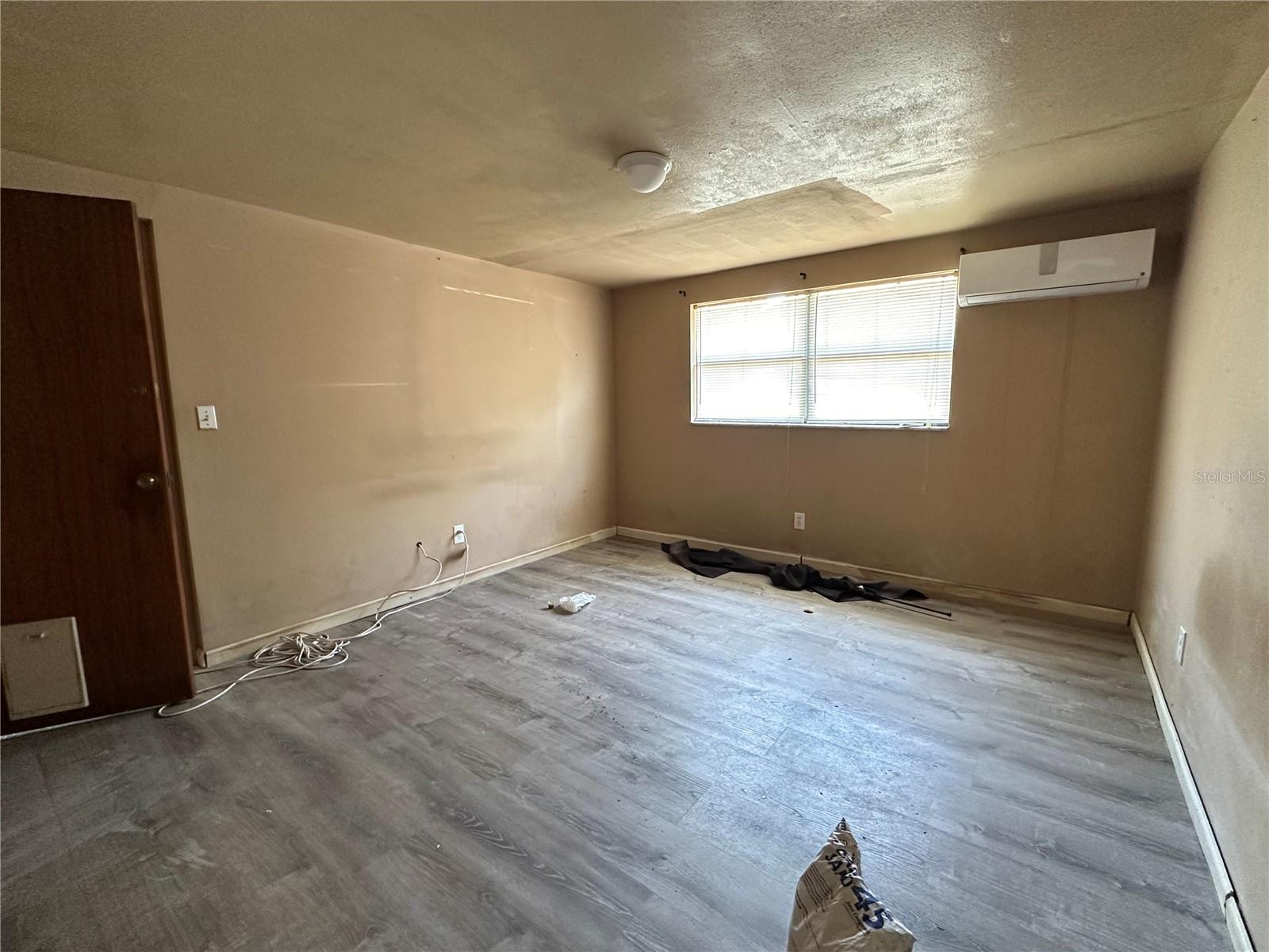 WINIFRED HIGHLANDS - Residential Income