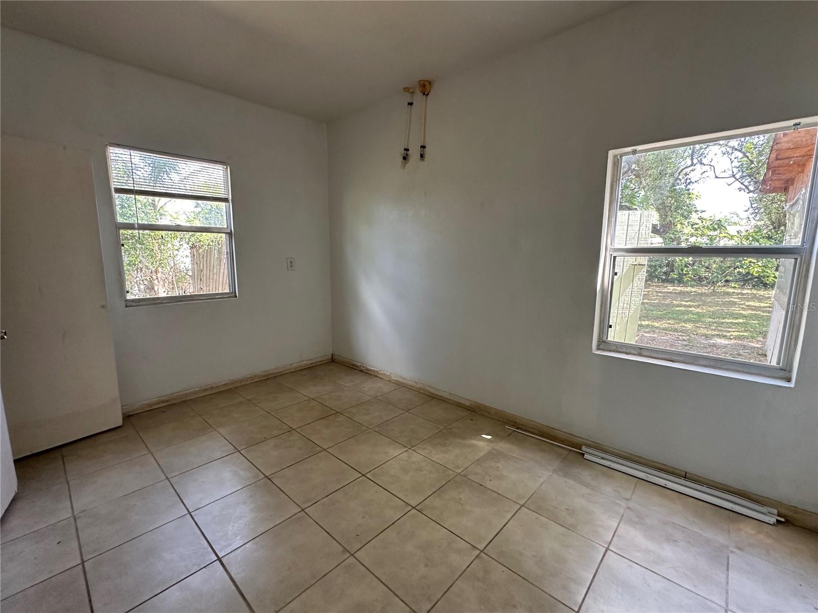 WINIFRED HIGHLANDS - Residential Income