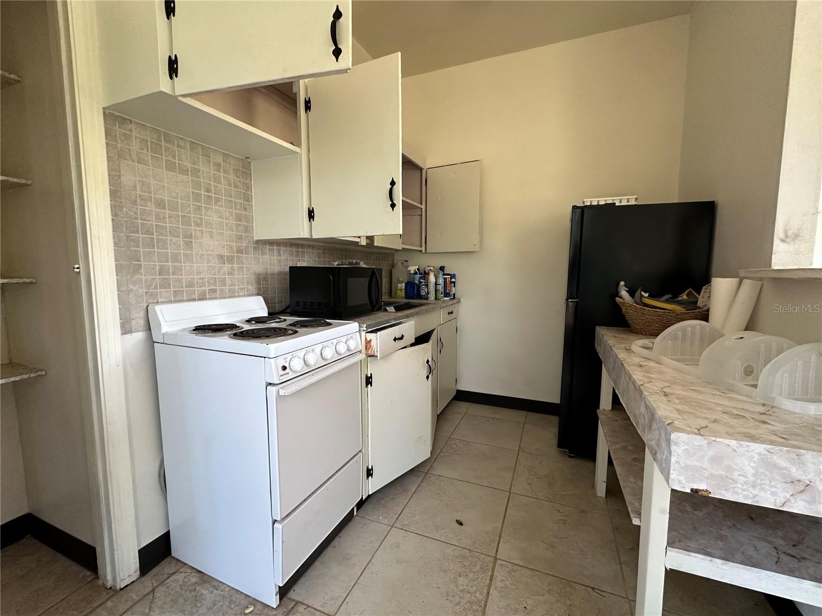 WINIFRED HIGHLANDS - Residential Income