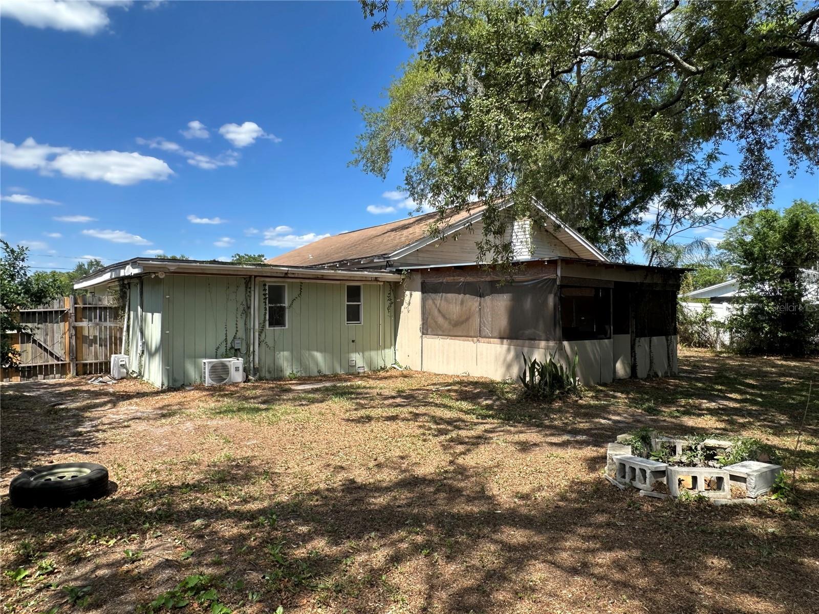 WINIFRED HIGHLANDS - Residential Income
