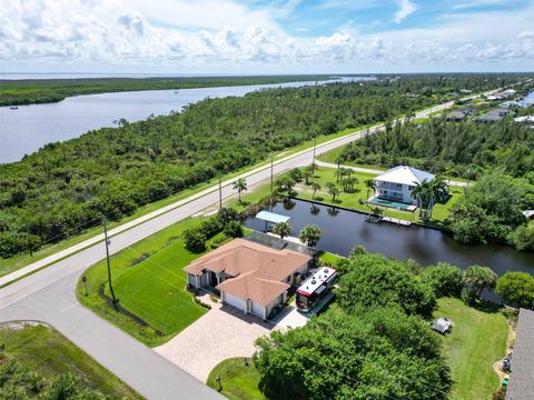 A home in PORT CHARLOTTE