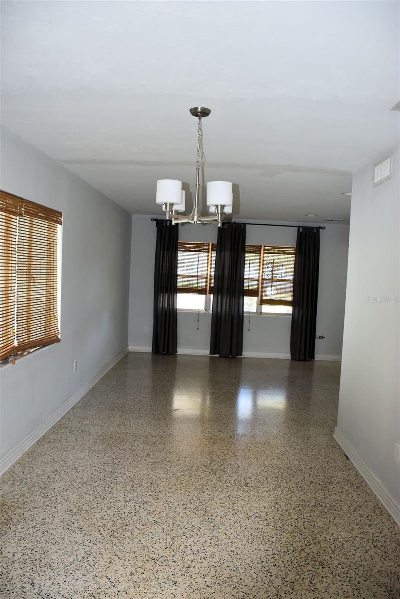 SHORES LAKE KILLARNEY SEC 02 - Residential Lease