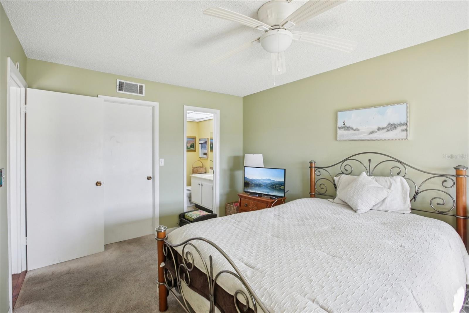 COVINGTON COURT MONTICELLO CONDO - Residential