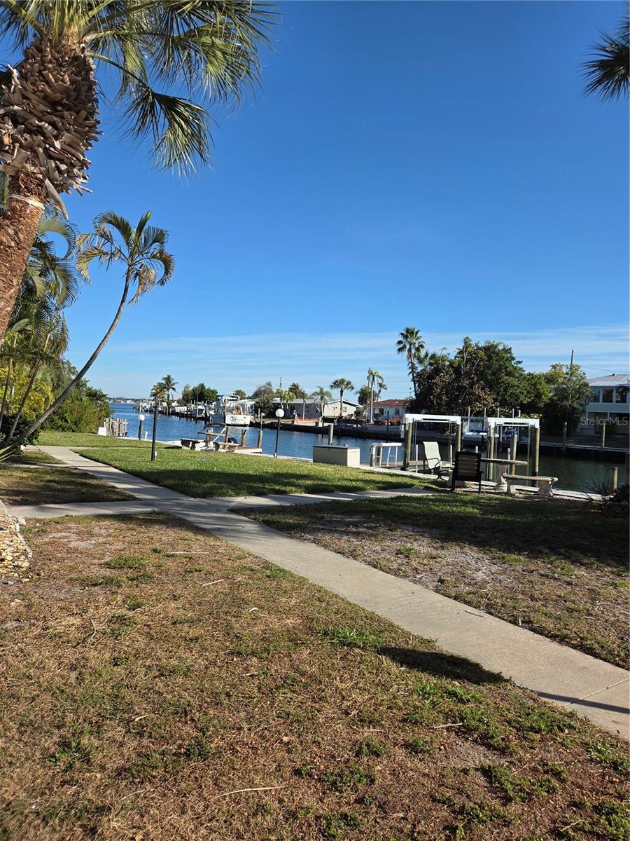 FLAMINGO BY THE BAY - Residential