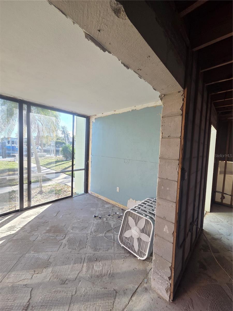 FLAMINGO BY THE BAY - Residential