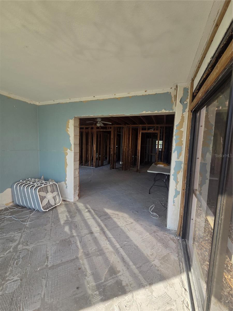 FLAMINGO BY THE BAY - Residential