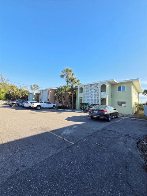 Photo of 10215 Manatee Ave W #2, Bradenton, FL 34209 (MLS # A4678290)