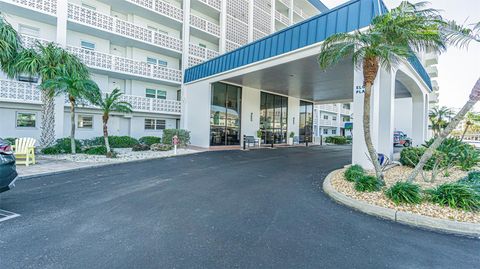 Photo of 7 Elgin Place #301, Dunedin, FL 34698 (MLS # TB8484027)