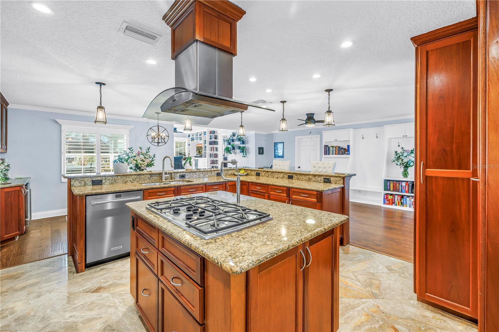 WATERWAY ESTATES SEC 2 - Residential