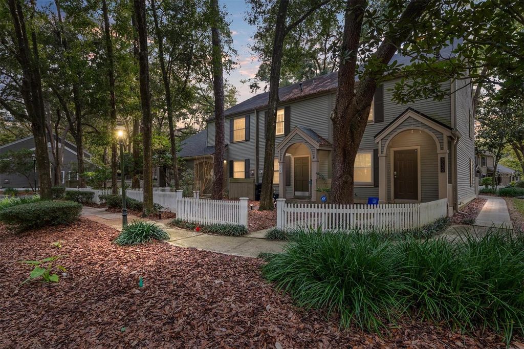 Photo of 5240 SW 92nd Court, Gainesville, FL 32608 (MLS # O6373931)