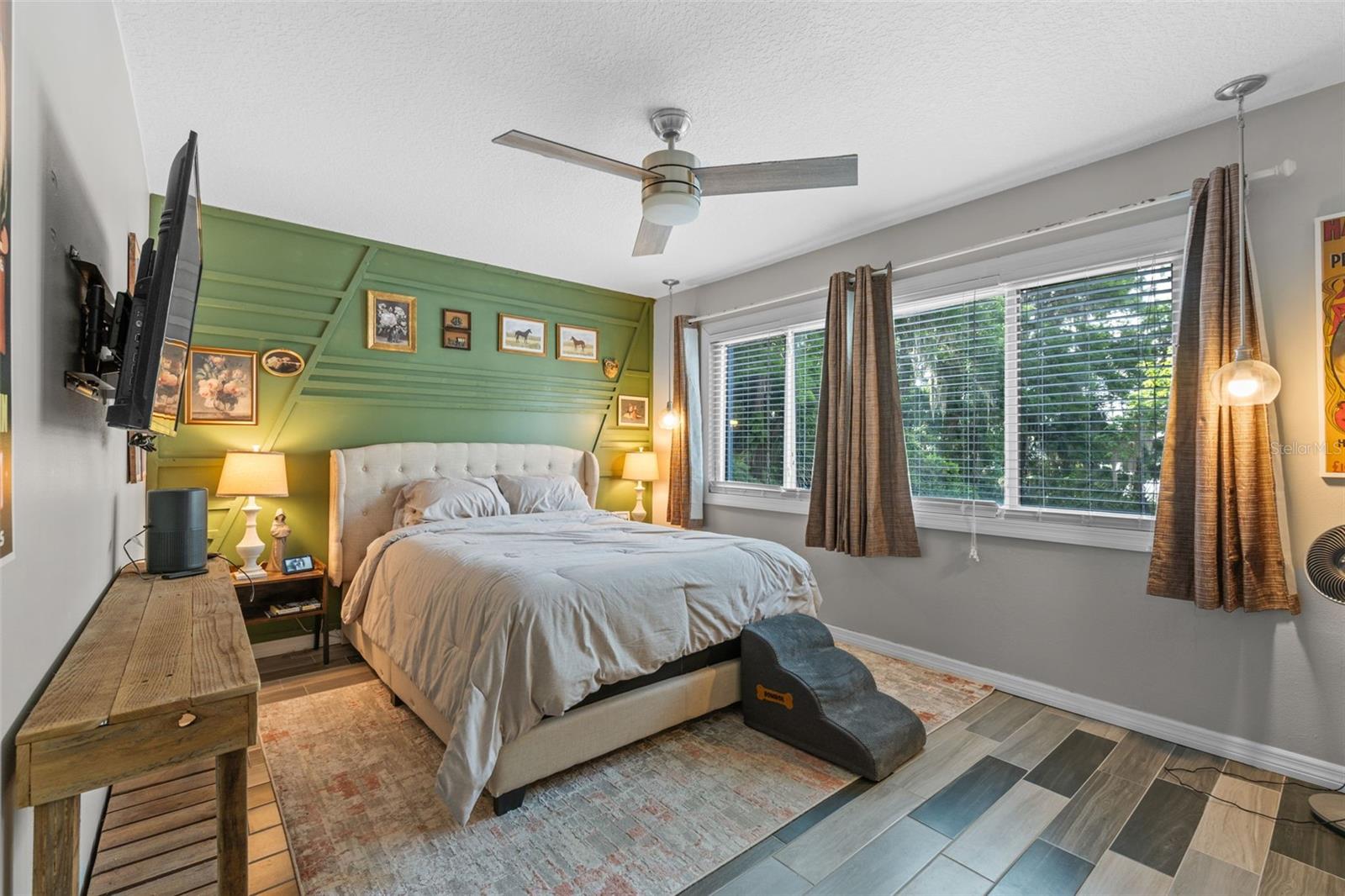 170 LAGO VISTA BOULEVARD