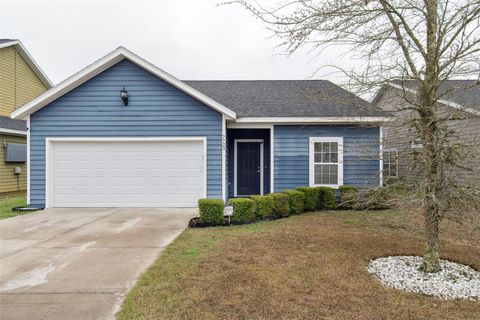 Photo of 7723 NW 21st Terrace, Gainesville, FL 32609 (MLS # OM719892)