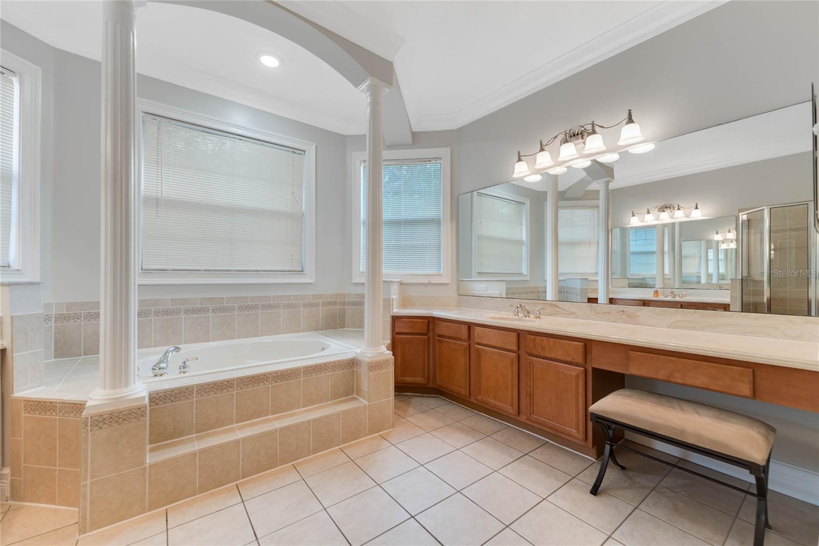 BELLALAGO PH 03 - Residential Lease