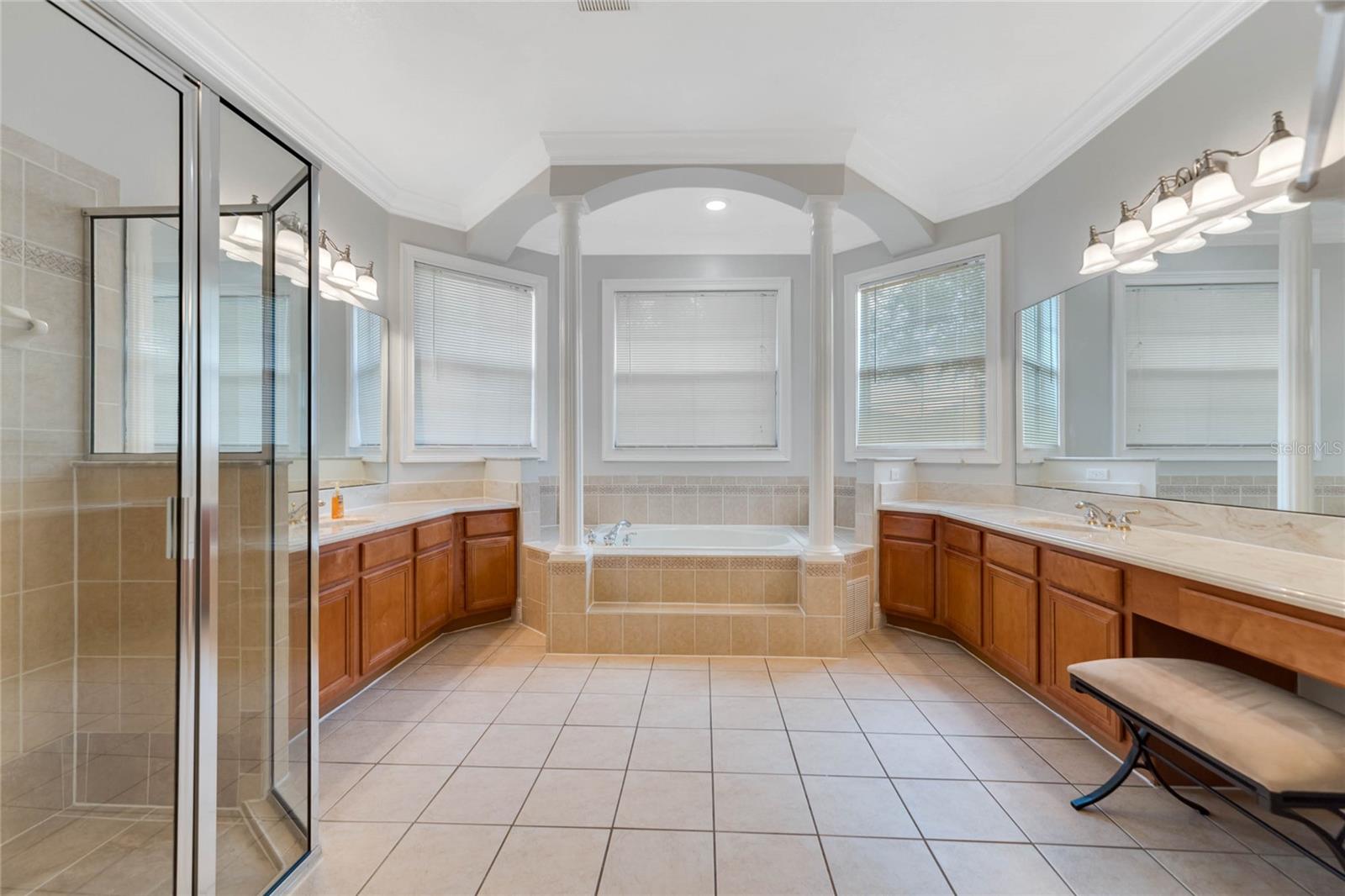 BELLALAGO PH 03 - Residential Lease