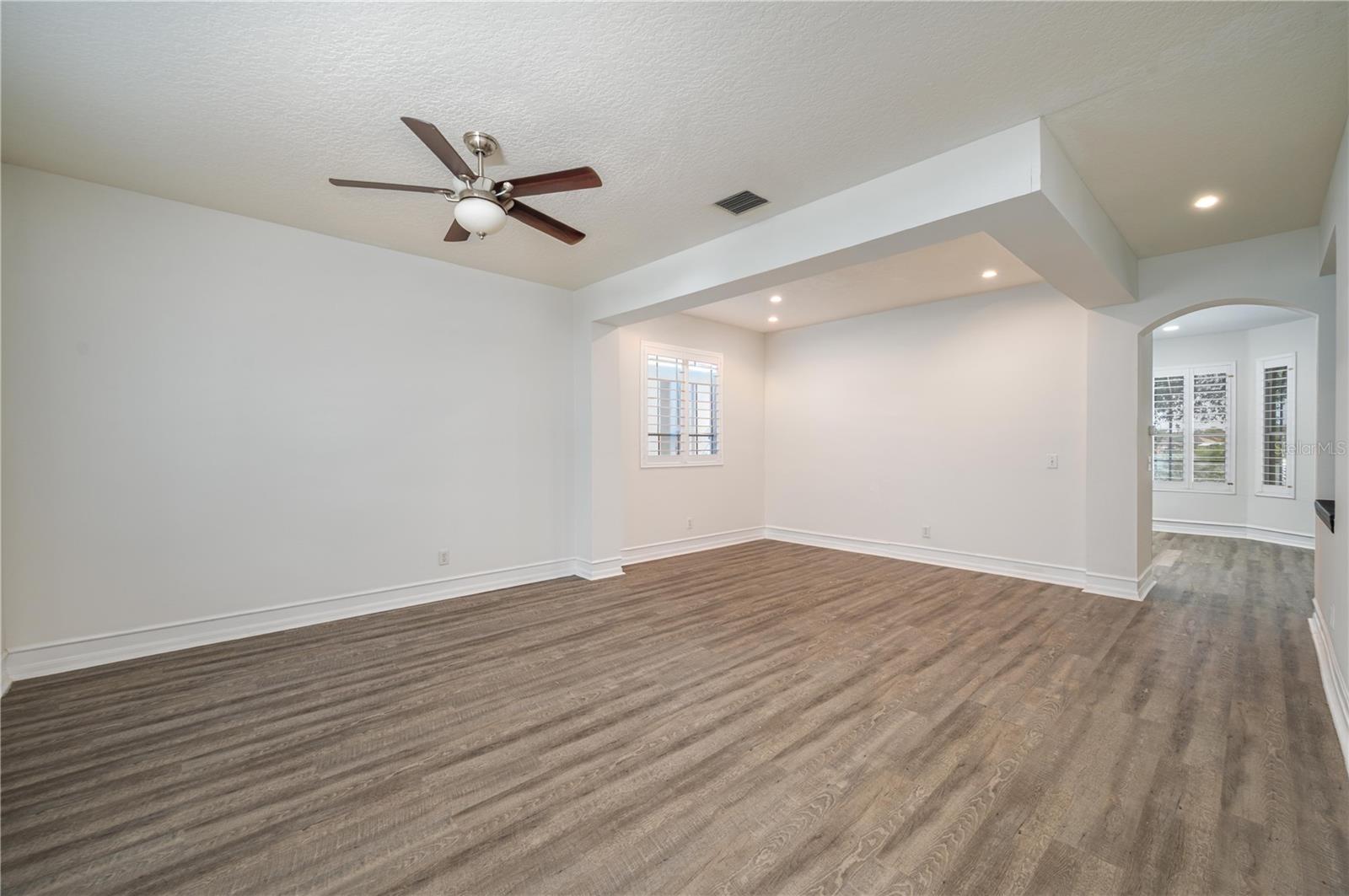 LAKEVIEW VILLAGE SEC M - Residential Lease