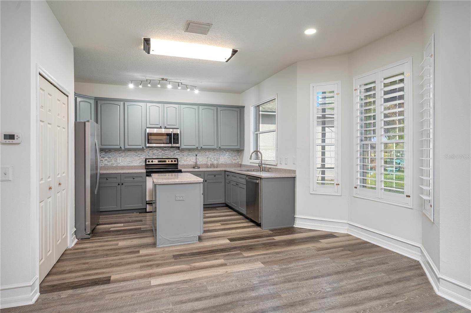 LAKEVIEW VILLAGE SEC M - Residential Lease