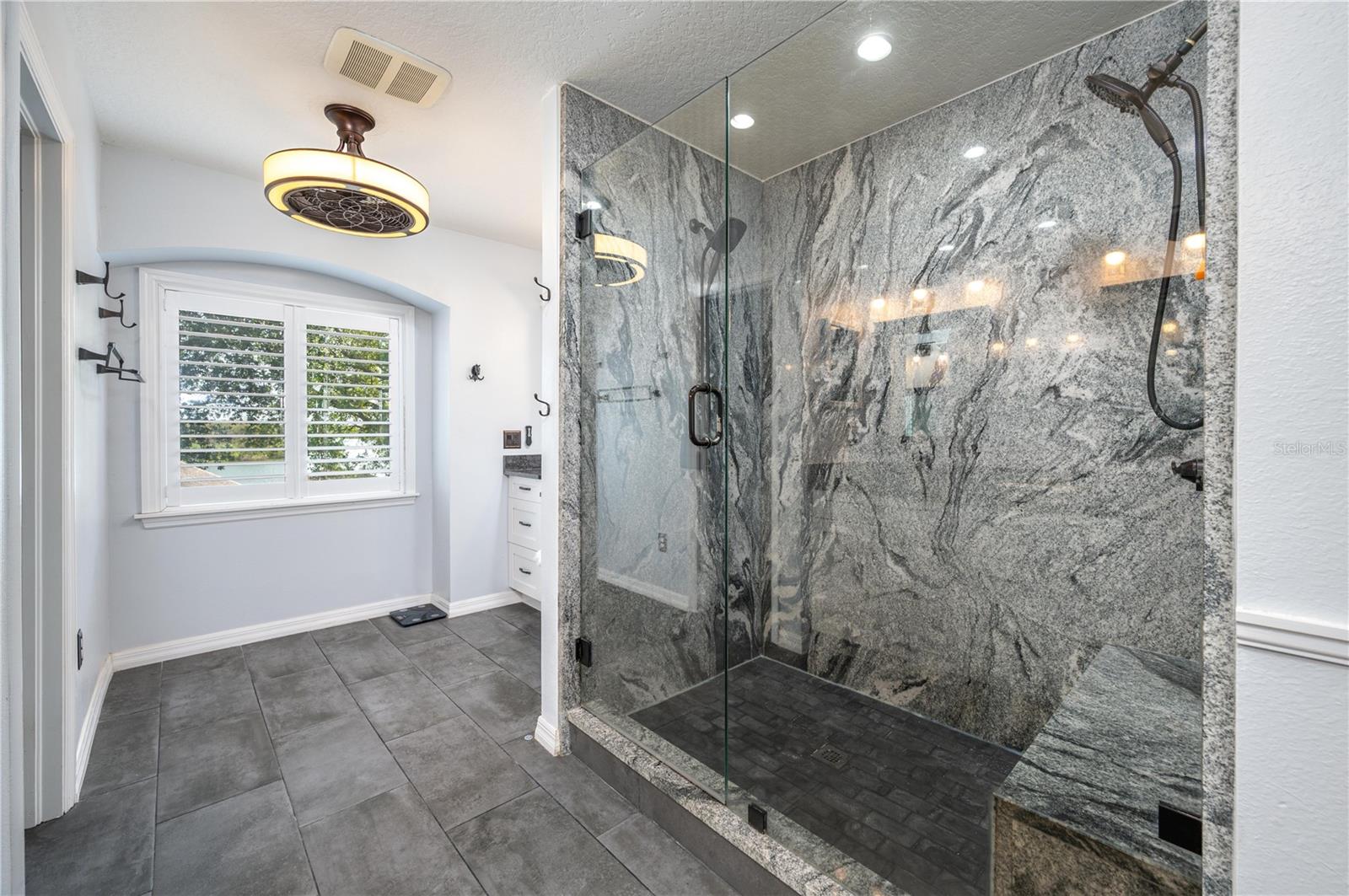 LAKEVIEW VILLAGE SEC M - Residential Lease