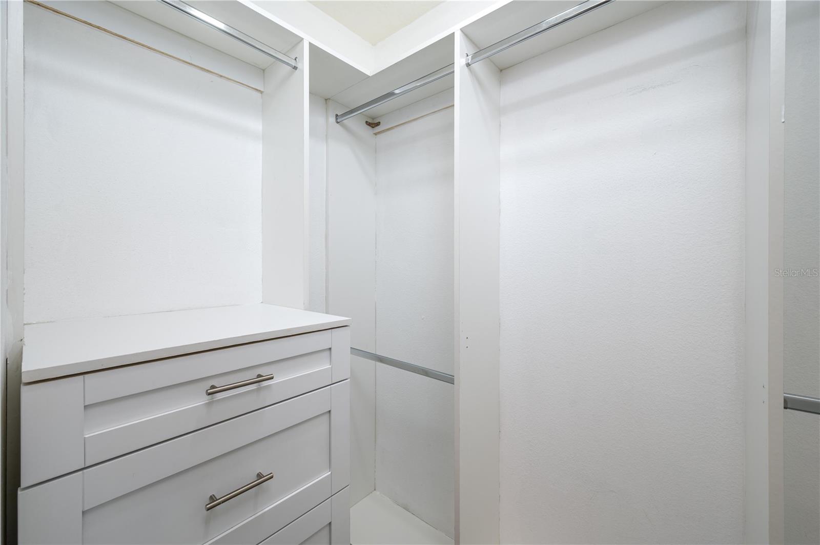 LAKEVIEW VILLAGE SEC M - Residential Lease