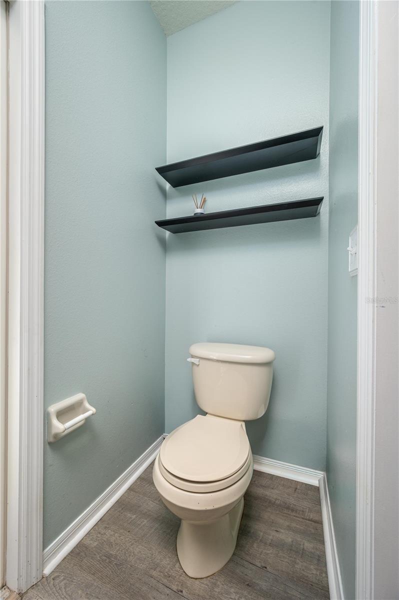 LAKEVIEW VILLAGE SEC M - Residential Lease