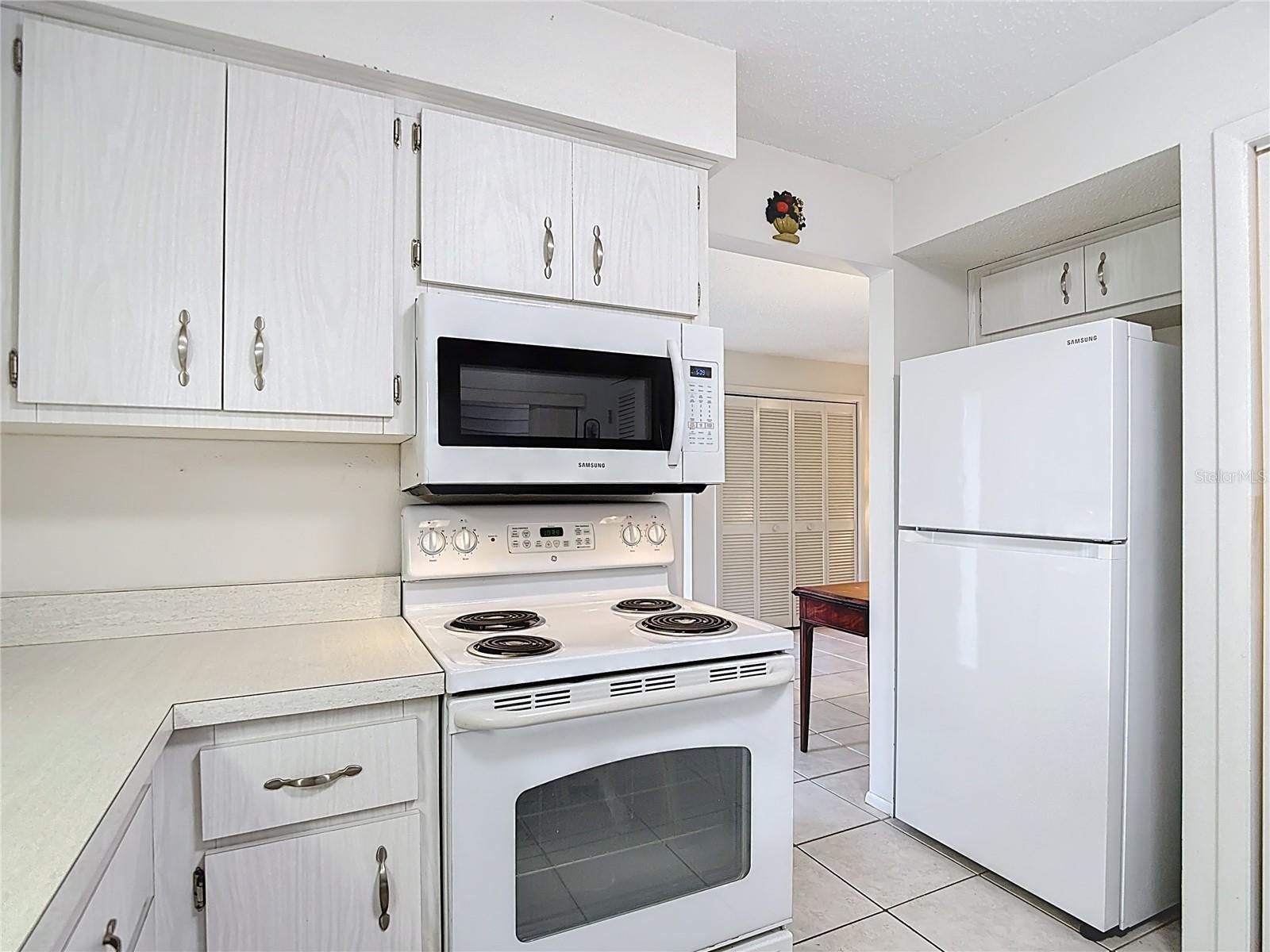 BEACON WOODS WEDGEWOOD CONDO - Residential