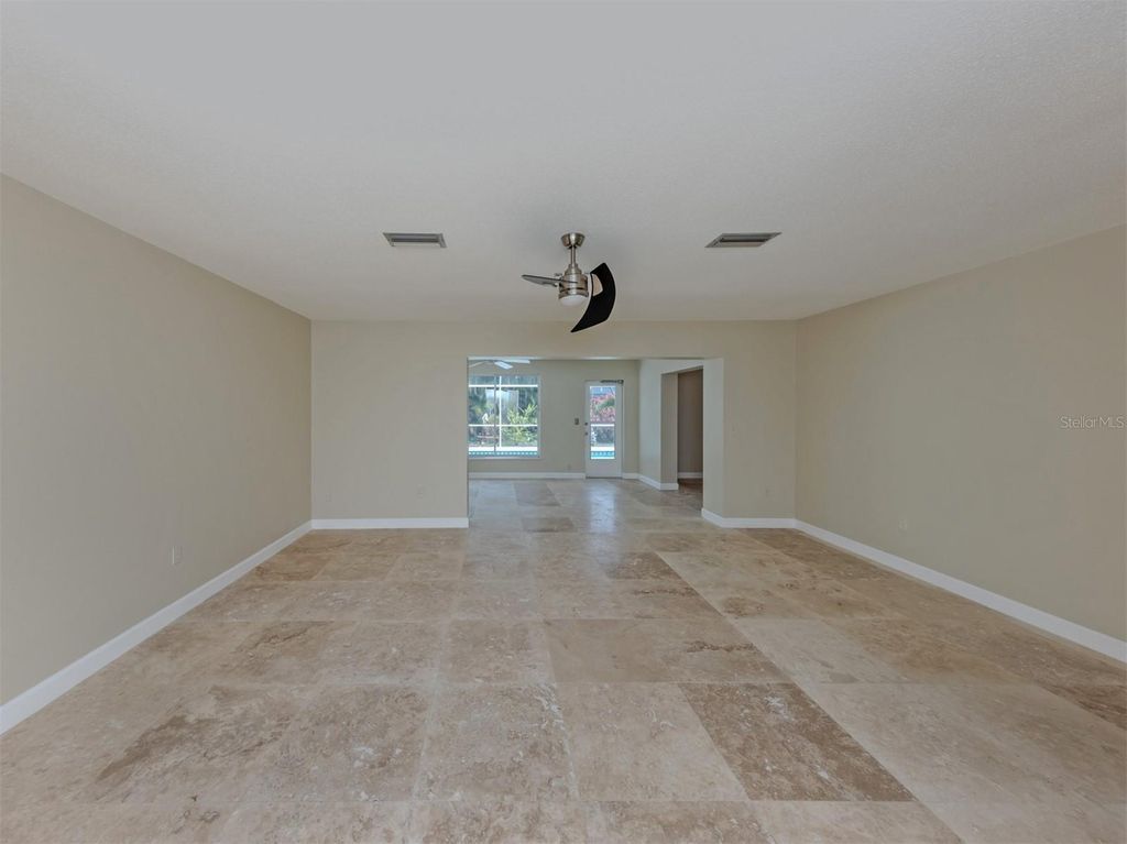 Photo of 1007 River Oaks Court, Venice, FL 34293 (MLS # N6144205)