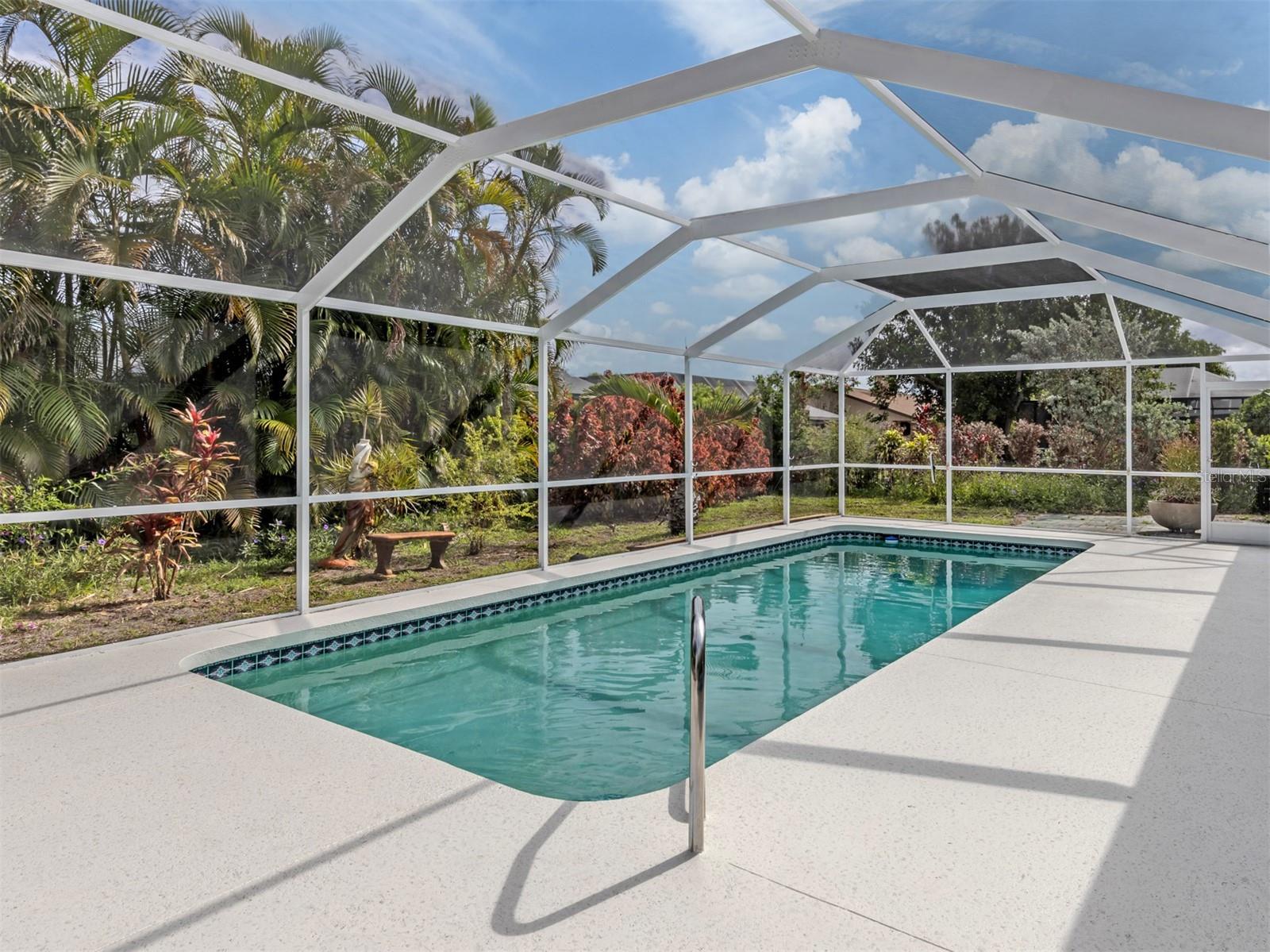 VENICE GARDENS - Residential