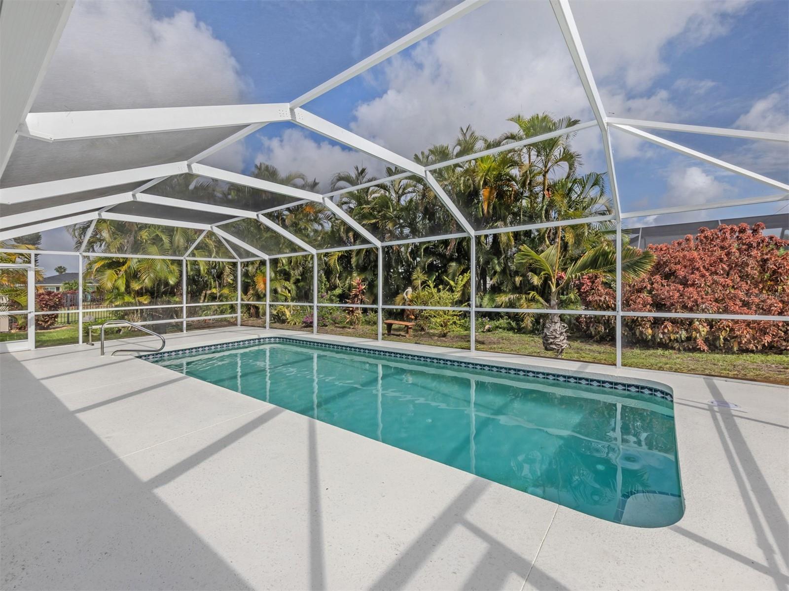 VENICE GARDENS - Residential