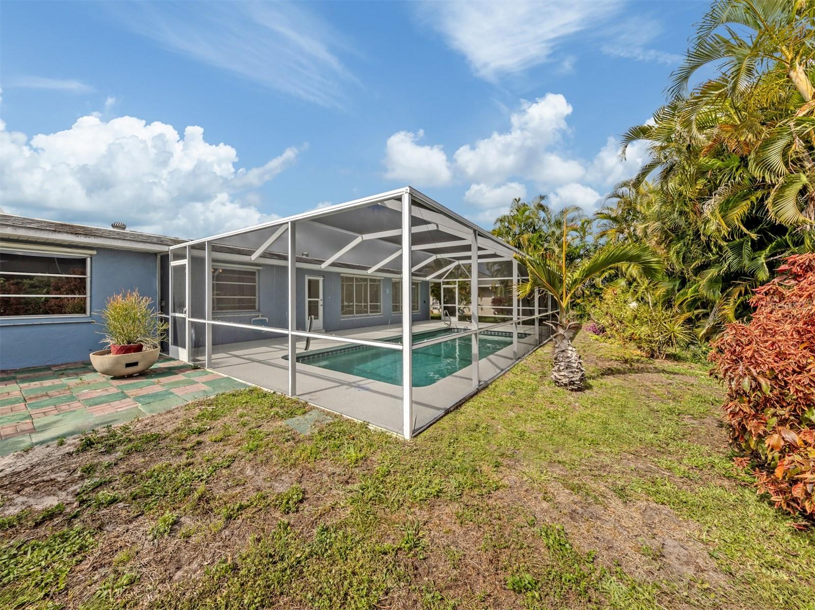 VENICE GARDENS - Residential
